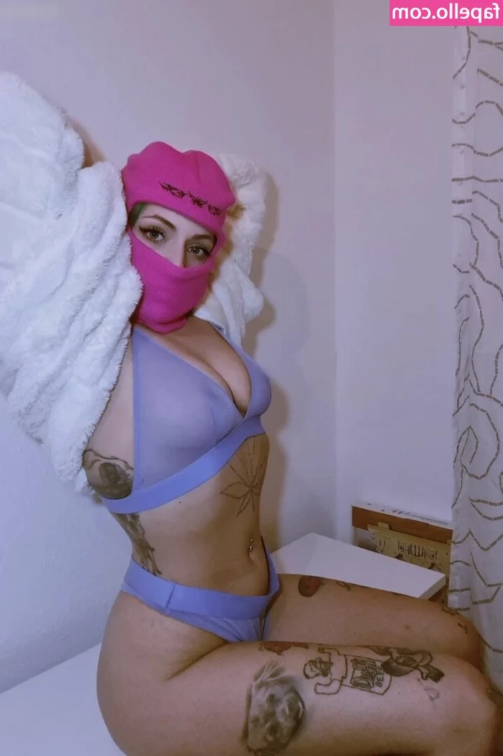 Roxy_Wayne [ roxy-wayne ] - What do you think regarding a new membership price? Of course