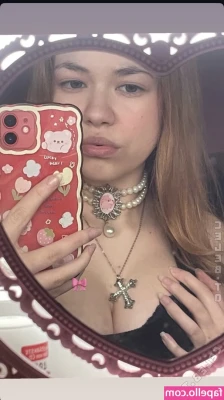 Lilcutebitch - Thinking about getting fuck