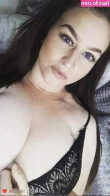 amy-yasmine - Check your DMs for a sexy birthday pic!!!! Also I’ll be selling a