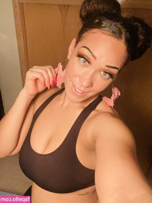 Kendra Kouture [ kendra-kouture ] - Ready for action 👊🏻🏉