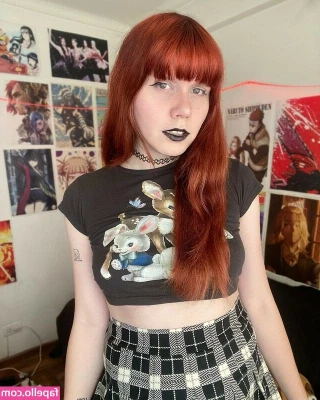 Gothmae - TGIF: The Goddess is FRENCH!!! 🥰💅🏼🤍🇫🇷  My first
