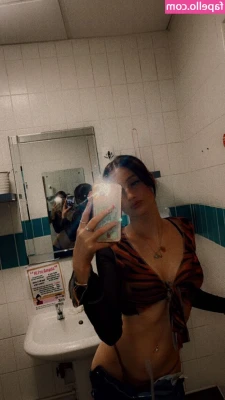 twinkle_23 [ twinkle-23 ] - Anyone here into Cosplay? Let me know in the comments below!