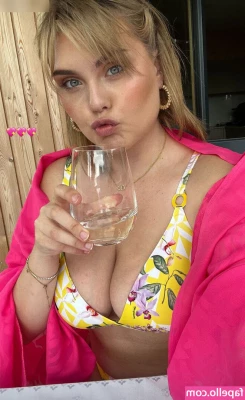 JohannaMuellner - When I reach my goal  I ll release the full photo