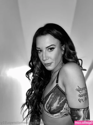 gemstonepu55y - Best day of my life!!! The stunning Riley Nixon came to visit me and