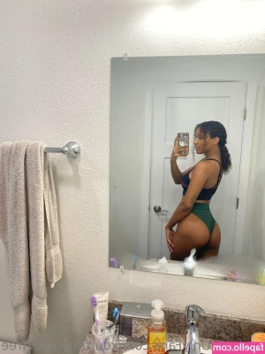 kourtneyrose7free - HOTWIFE QUESTION  2 Do I tell my husband everytime I fuck another man