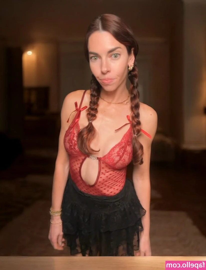 Vanessa Foster [ vanessa-foster ] - Si hay foto hay video 😇