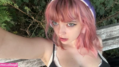 leebee - do you like my holes or my toes? 🤭💗