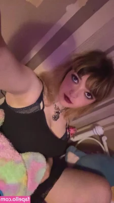 leebee - I've been thinking about your 🍆 all day 😈  Show me 👅
