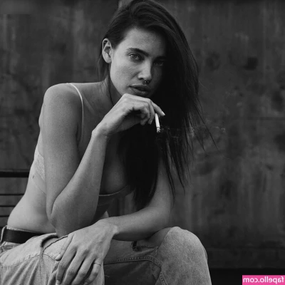 Stephanie Corneliussen [ stephanie-corneliussen ] - Wanna play with me? 😘💕