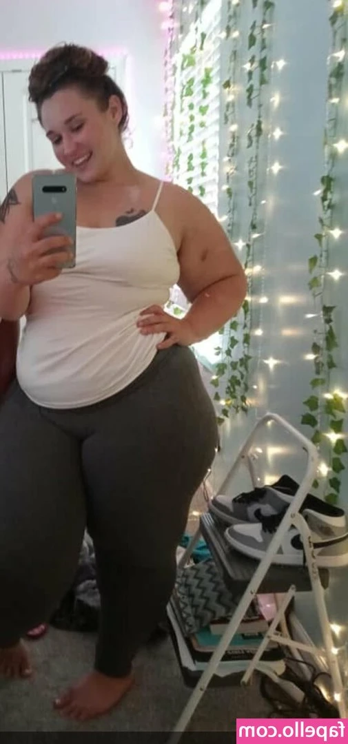 Kaybabykakez - Stripping down for a shower care to join me?