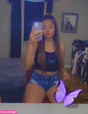 Adamarie Moreno [ adamarie-moreno ] - The pics I sent my girlfriends last night to ask if these were