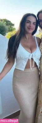 Sylvie Grodman [ sylvie-grodman ] - If you had to pick boobs or ass, which one do you pick and why? 😇