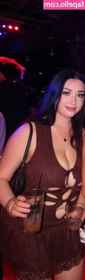 Isa Curry [ isa-curry ] - TGIF 😏🥵