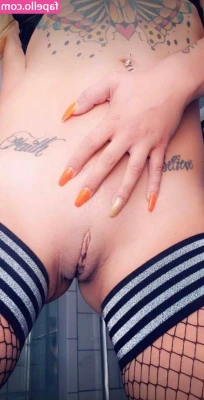 Abby Elizabeth Miller [ abby-elizabeth-miller ] - I have my custom calendar open for November if you wanna get your