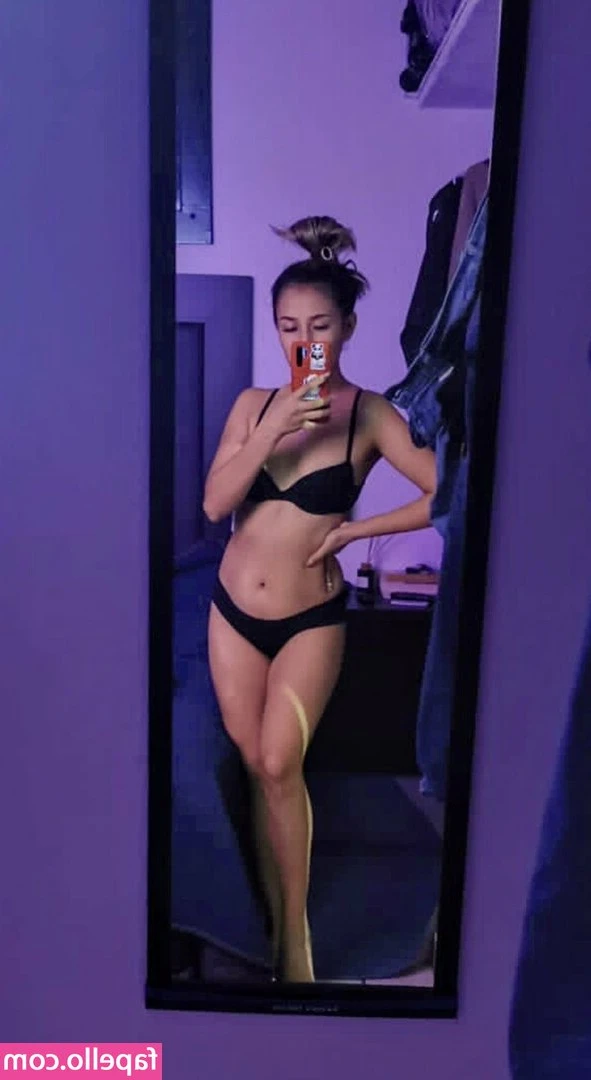 Paola Medina [ paola-medina ] - help a girl out?