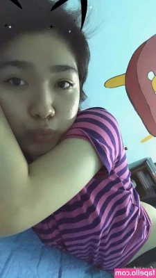 Trương Ngọc Trúc Quỳnh [ trng-ngc-trc-qunh ] - Releasing my masturbation video tonight 🥵😳🥵😳