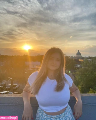 Abby J [ abby-j ] - Every $10 gets you 1 entry into the underwear raffle 🤤