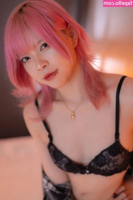 Ponyoouji - I m so horny today   dm me