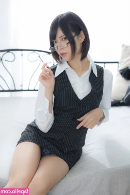 Ponyoouji - Are you ready to unwrap your gift  I m ready for you to play with me