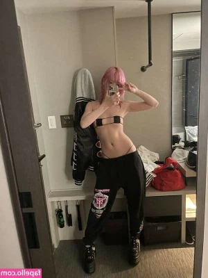Ponyoouji - good morning to all my naughty fans out there can I get some tips on