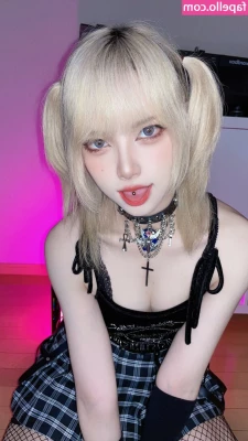 Ponyoouji - Is it just me or are my cheeks glowing?✨