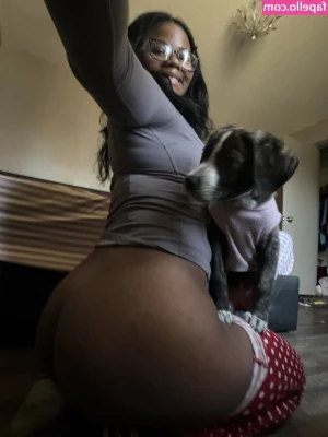 Brezilla_san [ brezilla-san ] - Let me be your guilty pleasure 😈