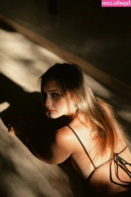 Halia Beamer [ halia-beamer-9 ] - Had too much fun in this lingerie 🌸😇 DM me for the full video