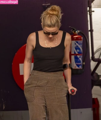 Amber Heard [ amber-heard-1 ] - Today was a day full of emotions at the amusement park! 🎡 First
