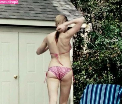 Amber Heard [ amber-heard-1 ] - bikini bimbo suck n fuck