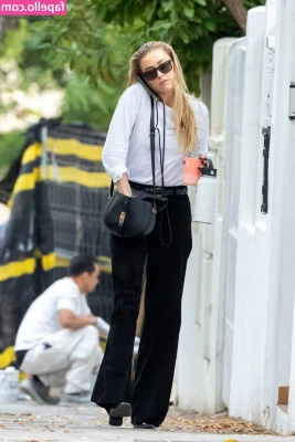 Amber Heard [ amber-heard-1 ] - The Bigger the Better I love a Challenge 😜😜😜 Tomorrow video