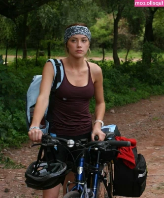 Amber Heard [ amber-heard-1 ] - I’m bored :(