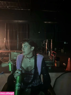 Bishop Briggs [ bishop-briggs ] - 💖🌸🦋 I'M GLOWING LIKE A MILLION BUTTERFLIES 🦋🌸💖