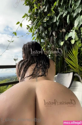 daniela_arcila1 [ daniela-arcila1 ] - Stop…it’s titty time 🛑