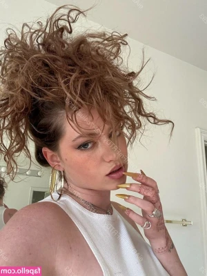 OfficialDytto - Let me rub my hole on your nose 🍑