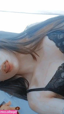 luvskittie - What is the first thing that catches your eye?
