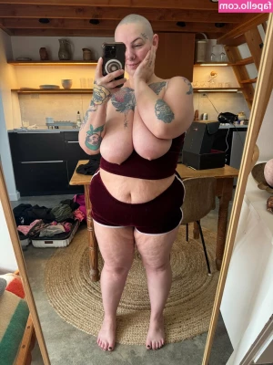 sugarsweetmeatpie [ sugarsweetmeatpie-3 ] - What if I had a twin? 👯‍♀️