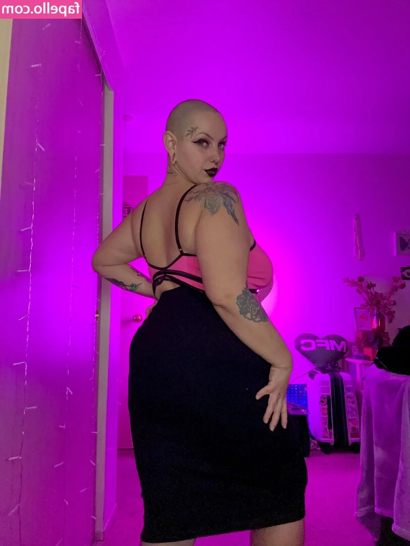sugarsweetmeatpie [ sugarsweetmeatpie-3 ] - Bend me over and fuck me hard and rough