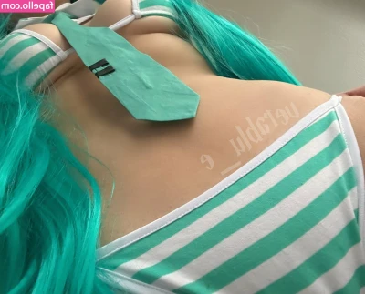 Verabul_e [ verabul-e ] - how that ass going 😈