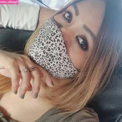 Zoya Rathore [ zoya-rathore ] - Sneakiest little animals flirting through the forest  @aliceoncam