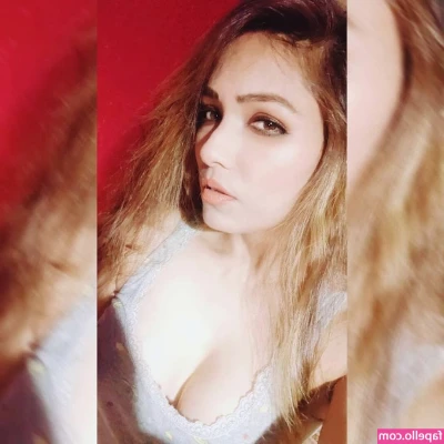 Zoya Rathore [ zoya-rathore ] - Wanna get your face in here? 😘