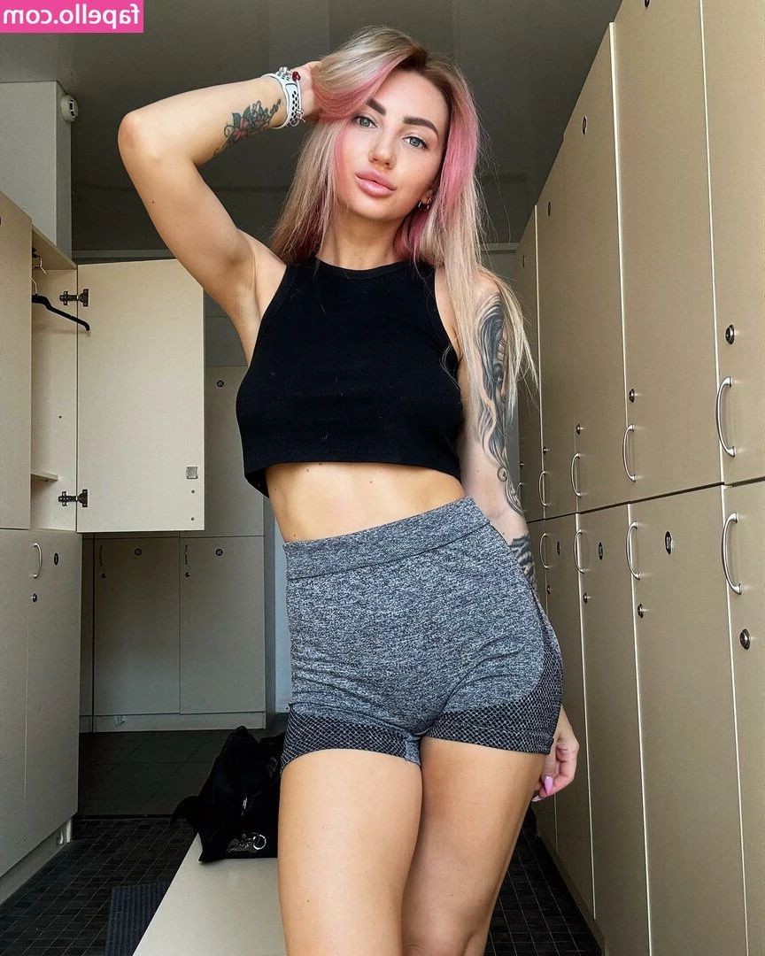 i_am_barbie [ i-am-barbie ] - Casting d'une ballerine bien salope