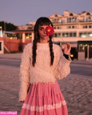 Natalia Tellez [ natalia-tellez ] - 🤪💕 shake ittttt