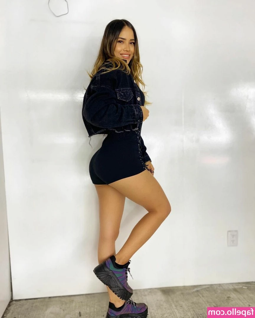 Melissa Ríos [ melissa-ros ] - Once again I’m close to my next thousand already! It’s been my
