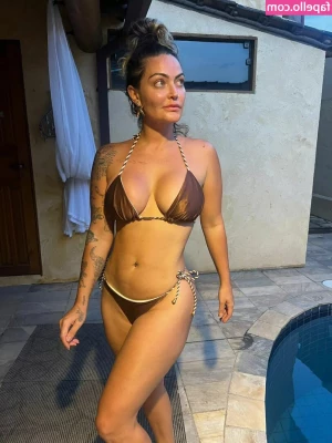 Laura Keller [ laura-keller ] - Here's your morning kiss! 😘