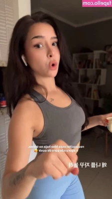Eduarda Yuni [ eduarda-yuni ] - such a pretty sequence