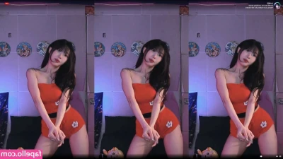 bossberry_ [ bossberry ] - I'll spread it while you lick it! 👅