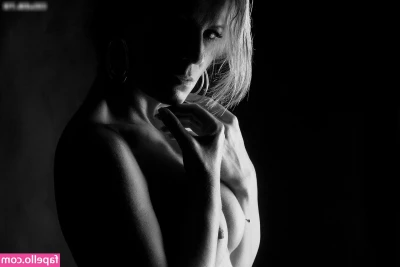 katrin_katline [ katrin-katline ] - Wanna get carpet burns with me