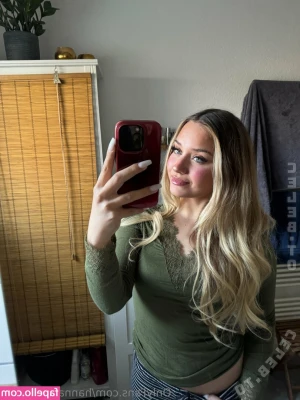 Hannah Schotter [ hannah-schotter ] - What a wonderful world 🌎 with me on your feed ❤️