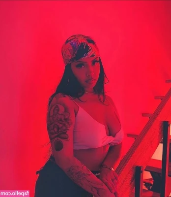 spokeof.j [ spokeof-j ] - Ready for mommy to strap you baby 😍 show your appreciation by