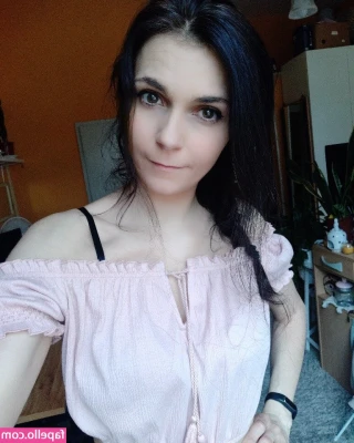 Tania Derveaux [ tania-derveaux ] - Quiero qué me lo meta duró y después me lo haga con pasión.🥵❤